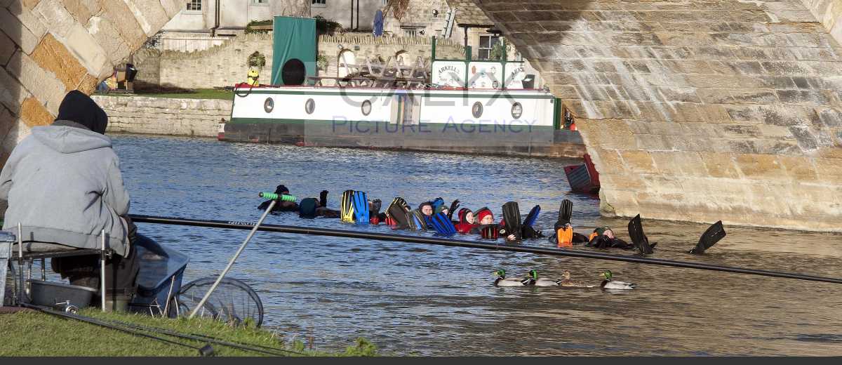 Brrrrrr!!! Swindon Sub Aqua swim in Thames