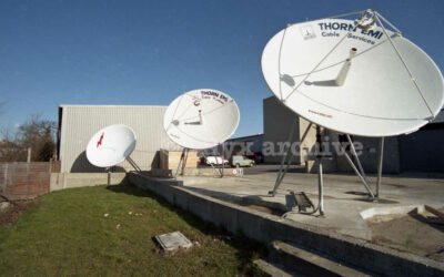 11-4-1984 Thorn EMI satellite dishes on Shrivenham Road